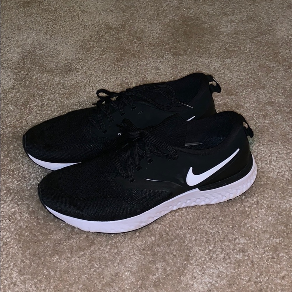 Men’s Nike sneakers